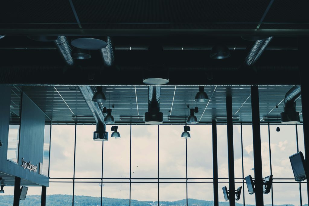 Kevin woblick oM9Ygakc8tI unsplash 1024x683